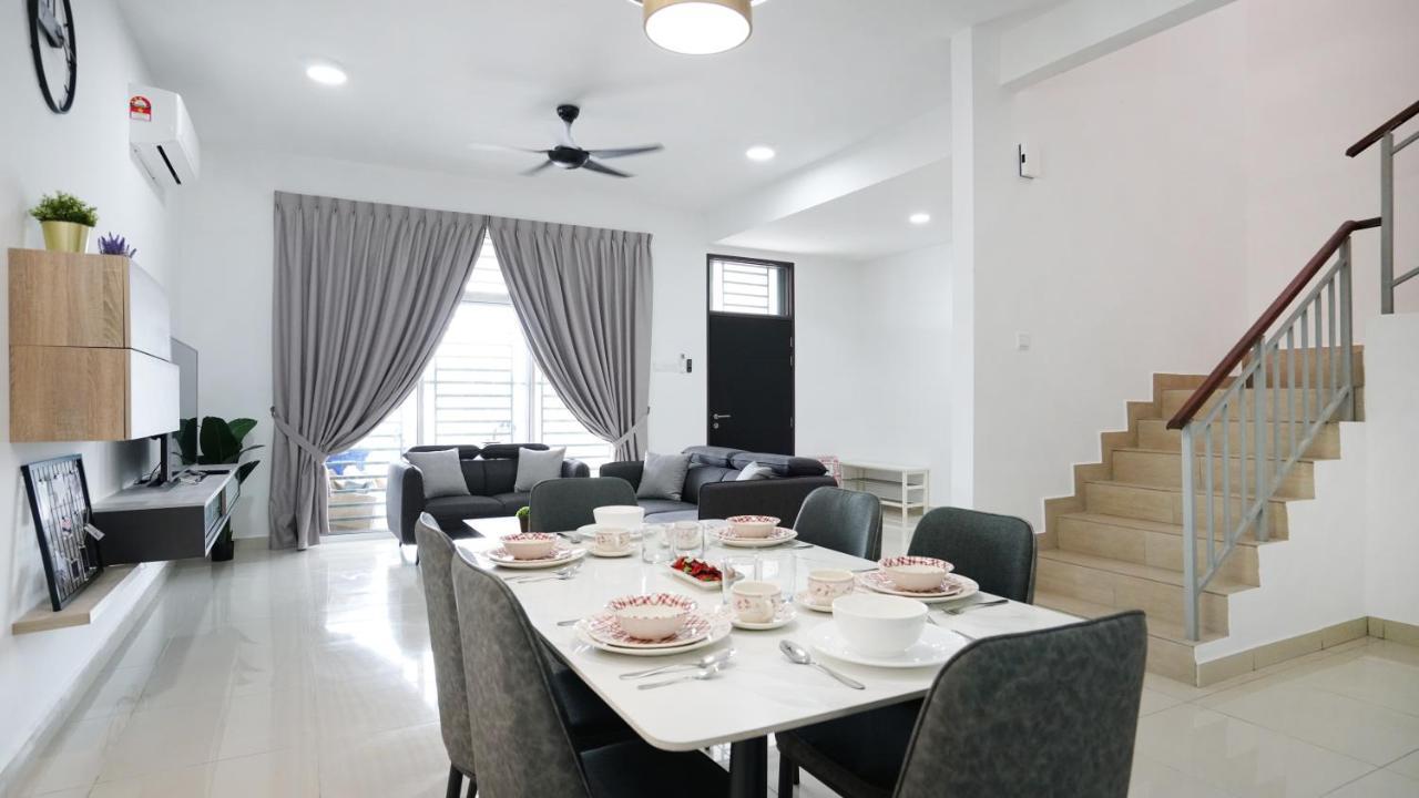 Desaru Home Feel Theme By Joyfully 13M1 المظهر الخارجي الصورة
